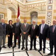 رئيس الحكومة نوّاف سلام يطلّع على نشاطات نادي الغولف ويشيد بدوره في حماية البيئة والترويج السياحي