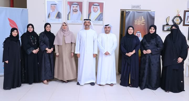 “الفجيرة الاجتماعية الثقافية” تمنح 9 شخصيات فاعلة العضوية الشرفية الدائمة “الفجيرة الاجتماعية الثقافية” تمنح 9 شخصيات فاعلة العضوية الشرفية الدائمة