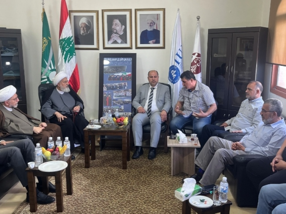 الخطيب: على الفلسطينيين عدم التدخل في الشؤون اللبنانية وألا يعطوا ذريعة لاحد للاصطياد في الماء العكر