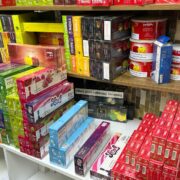 “الريجي” ضبطت منتجات مهرّبة ومزوّرة في الجية وبرجا والشويفات