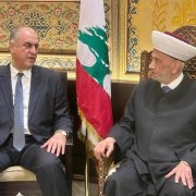 استقبل مفتي الجمهورية اللبنانية الشيخ عبد اللطيف دريان في دار الفتوى النائب محمد سليمان