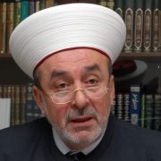 المفتي سوسان يقدم التهاني للمطرانين حداد والعمار
