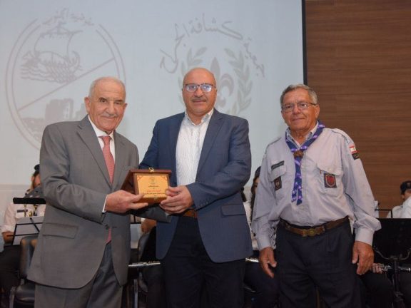 كشاف الجراح يُكرم النواب: د. أسامة سعد ود. عبد الرحمن البزري والسيدة بهية الحريري، ود. حازم بديع وفاعليات جنوبية والسيد نادر عزام