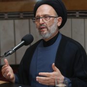 محاضرا في المركز الإسلامي الثقافي العلامة فضل الله: المرحلة تحتاج إلى الحكماء