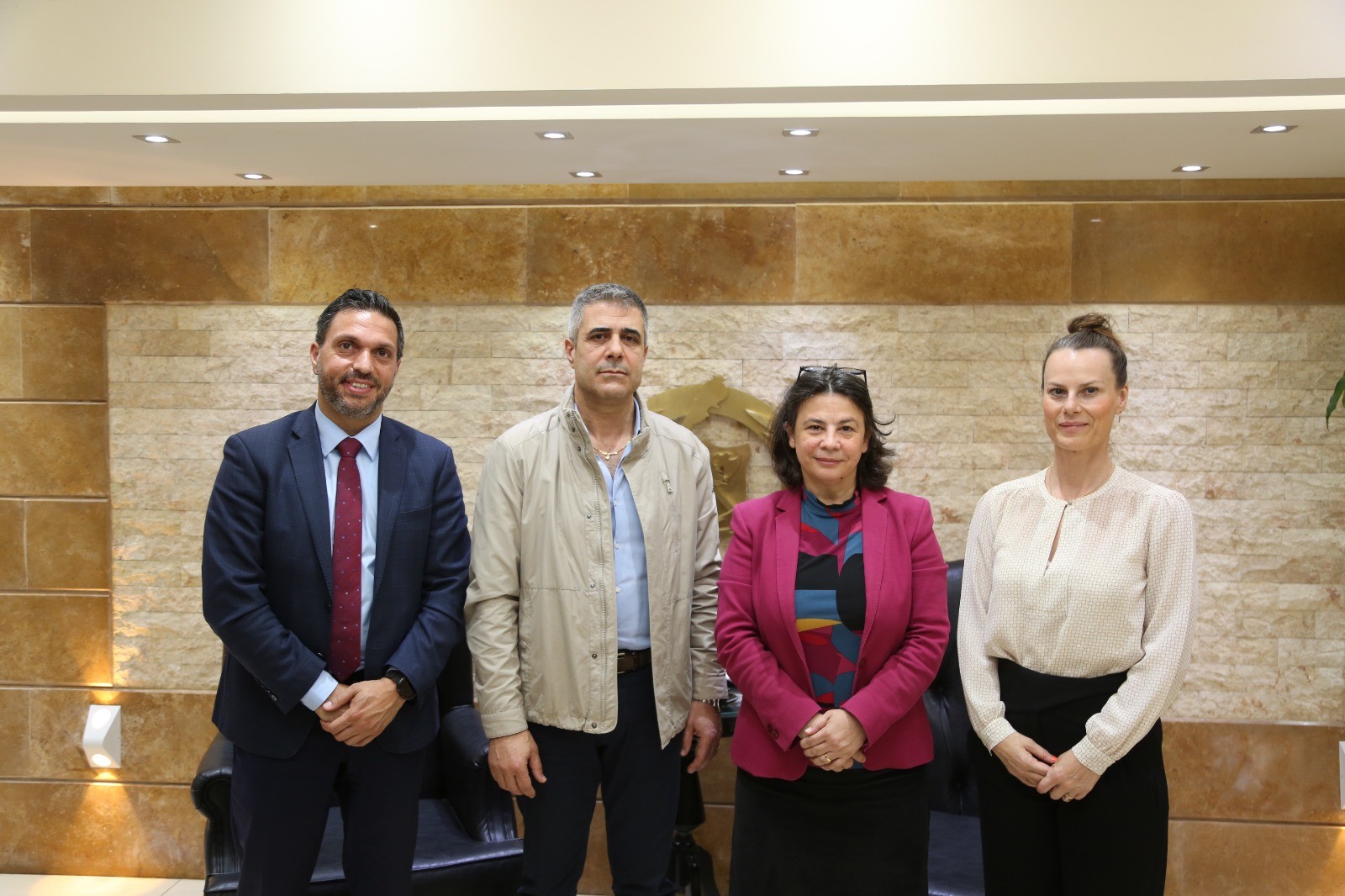 تعزيز التعاون بين الدفاع المدني وبرنامج الأمم المتحدة الإنمائي: لقاء بحث في دعم الدفاع المدني في كافة المجالات* تعزيز التعاون بين الدفاع المدني وبرنامج الأمم المتحدة الإنمائي: لقاء بحث في دعم الدفاع المدني في كافة المجالات*