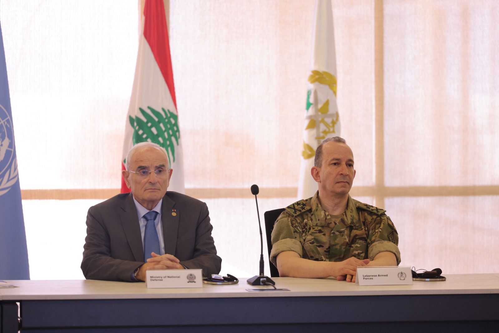 توقيع مذكرة تفاهم ثلاثية بين وزارة الدفاع الوطني، ومكتب المنسق الخاص للأمم المتحدة في لبنان، وبرنامج الأمم المتحدة الإنمائي حول تنسيق الدعم الدولي للجيش اللبناني توقيع مذكرة تفاهم ثلاثية بين وزارة الدفاع الوطني، ومكتب المنسق الخاص للأمم المتحدة في لبنان، وبرنامج الأمم المتحدة الإنمائي حول تنسيق الدعم الدولي للجيش اللبناني