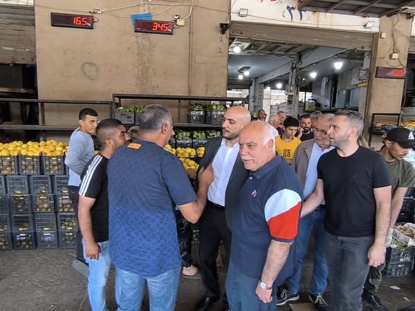 “لائحة ‘صيدا بدها ونحنا قدها’ برئاسة عمر مرجان تجول في حسبة صيدا” “لائحة ‘صيدا بدها ونحنا قدها’ برئاسة عمر مرجان تجول في حسبة صيدا”