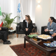 لبنان يستعد لقروض بملايين الدولارات… والفوضى تلتهم الناتج المحلي! لبنان يستعد لقروض بملايين الدولارات… والفوضى تلتهم الناتج المحلي!